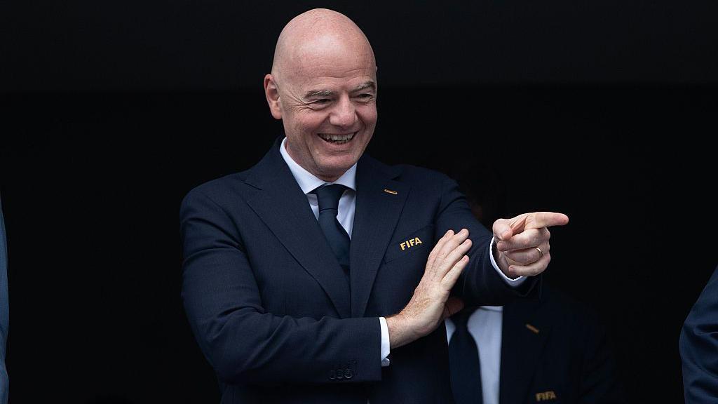 Gianni Infantino’nun FIFA Başkanlığı ve Folarin Balogun Krizi