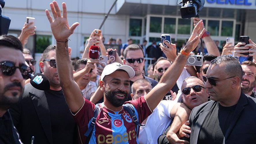 Mohamed Salah: Trabzonspor, Eski Liverpool Yıldızını Transfer Ediyor